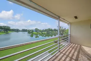 43 Berkshire B, West Palm Beach, FL 33417 - Photo 18
