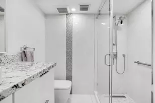 501 SW 11th Pl, Boca Raton, FL 33432 - Photo 8