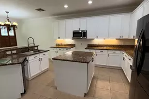 307 Berenger Walk, Royal Palm Beach, FL 33414 - Photo 10
