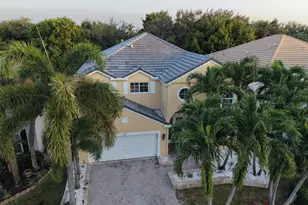 307 Berenger Walk, Royal Palm Beach, FL 33414 - Photo 2