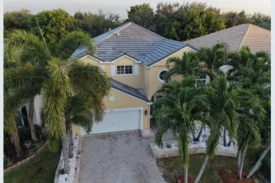 307 Berenger Walk, Royal Palm Beach, FL 33414 - Photo 2