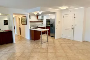 1000 Spanish River Rd, Boca Raton, FL 33432 - Photo 12