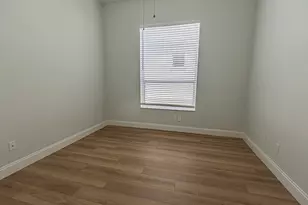 204 NW Zanzibar Pl, Port Saint Lucie, FL 34986 - Photo 4