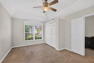 8058 Via Hacienda, Riviera Beach, FL 33418 - Photo 12