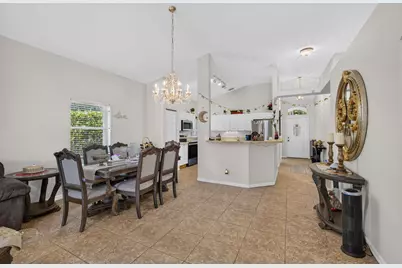 8058 Via Hacienda, Riviera Beach, FL 33418 - Photo 20