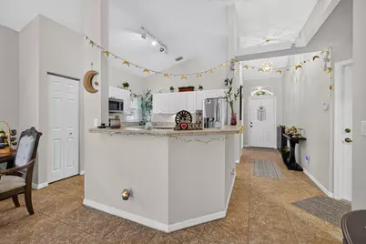 8058 Via Hacienda, Riviera Beach, FL 33418 - Photo 8