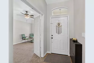 8058 Via Hacienda, Riviera Beach, FL 33418 - Photo 10