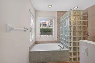 8058 Via Hacienda, Riviera Beach, FL 33418 - Photo 32