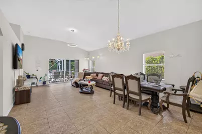 8058 Via Hacienda, Riviera Beach, FL 33418 - Photo 24