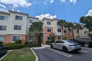 9857 Baywinds Dr, West Palm Beach, FL 33411 - Photo 1