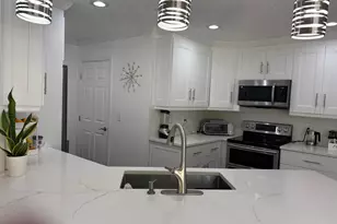 1025 Siena Oaks Cir W, Palm Beach Gardens, FL 33410 - Photo 8