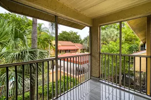 950 Coral Club Dr, Coral Springs, FL 33071 - Photo 22