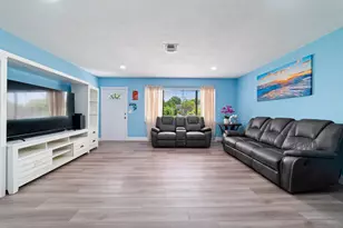 6767 Massachusetts Dr, Lake Worth, FL 33462 - Photo 4