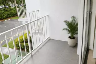 431 Executive Center Dr, West Palm Beach, FL 33401 - Photo 2