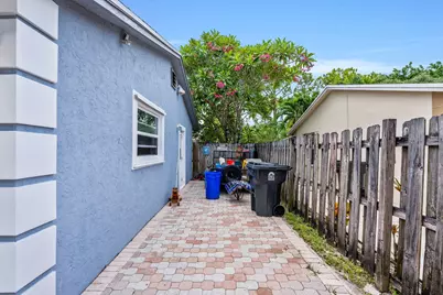 3409 Wry, Lake Worth, FL 33467 - Photo 24