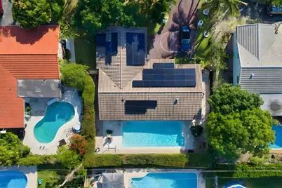 7809 NW 40th Street, Coral Springs, FL 33065 - Photo 2
