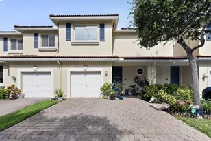 2823 S Evergreen Cir, Boynton Beach, FL 33426 - Photo 1