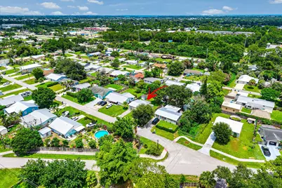 5709 SE Indigo Avenue, Stuart, FL 34997 - Photo 24