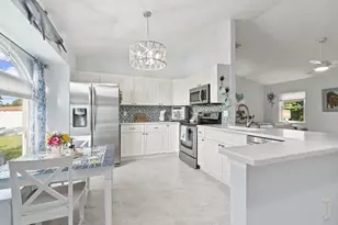 2182 SE South Buttonwood Dr, Port Saint Lucie, FL 34952 - Photo 4