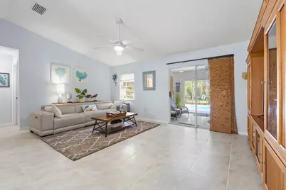 2182 SE South Buttonwood Drive, Port Saint Lucie, FL 34952 - Photo 6