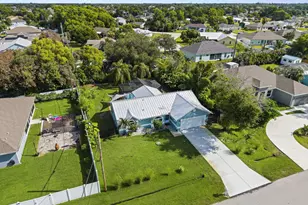 2182 SE South Buttonwood Dr, Port Saint Lucie, FL 34952 - Photo 36