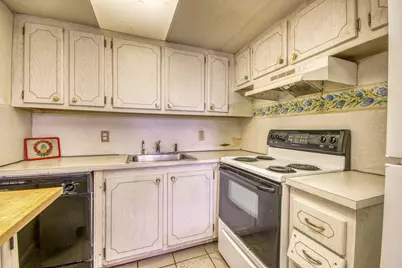 279 Tilford M, Deerfield Beach, FL 33442 - Photo 6