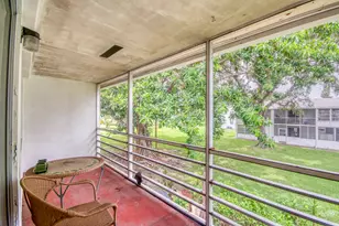 279 Tilford M, Deerfield Beach, FL 33442 - Photo 2