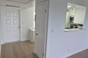 3050 N Palm Aire Dr, Pompano Beach, FL 33069 - Photo 2
