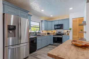 11010 NW 24th Ct, Sunrise, FL 33322 - Photo 10