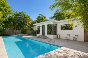485 NE 55th Terrace, Miami, FL 33137 - Photo 2
