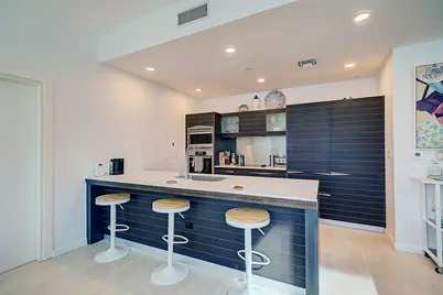 200 Biscayne Blvd Way #1408, Miami, FL 33131 - Photo 4