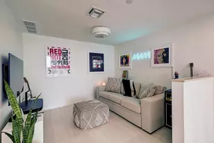 200 Biscayne Blvd Way, Miami, FL 33131 - Photo 16