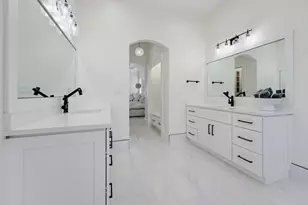 1389 SW Bayshore Blvd, Port Saint Lucie, FL 34983 - Photo 28