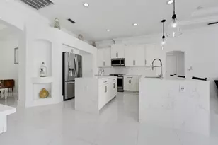 1389 SW Bayshore Blvd, Port Saint Lucie, FL 34983 - Photo 18