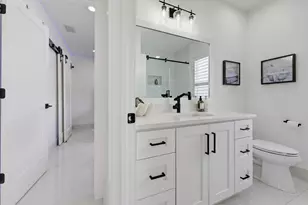 1389 SW Bayshore Blvd, Port Saint Lucie, FL 34983 - Photo 36