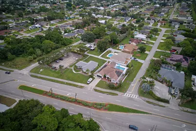 1389 SW Bayshore Boulevard, Port Saint Lucie, FL 34983 - Photo 58