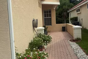 777 SW Munjack Cir, Port Saint Lucie, FL 34986 - Photo 4