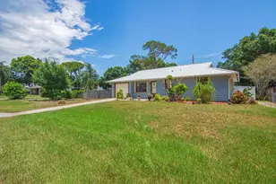 7590 58th Ct, Vero Beach, FL 32967 - Photo 2