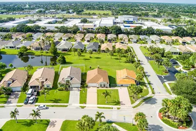 401 SW Lake Forest Way, Port Saint Lucie, FL 34986 - Photo 28