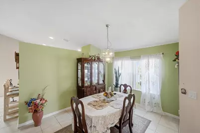401 SW Lake Forest Way, Port Saint Lucie, FL 34986 - Photo 4
