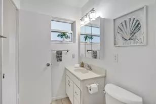 3672 NW 18th Ave, Oakland Park, FL 33309 - Photo 10