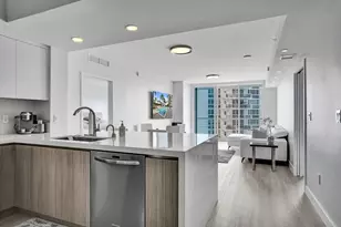 2821 N Ocean Blvd, Fort Lauderdale, FL 33308 - Photo 2