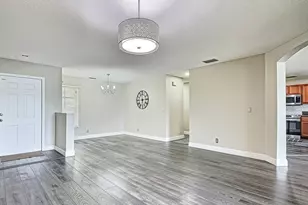 6427 Adriatic Way, West Palm Beach, FL 33413 - Photo 2