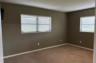202 SW Crescent Ave, Port Saint Lucie, FL 34984 - Photo 14