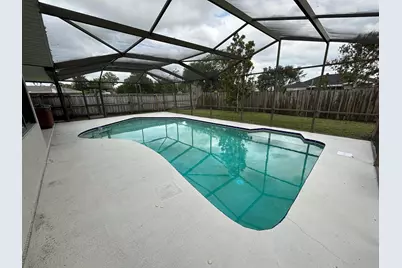 202 SW Crescent Avenue, Port Saint Lucie, FL 34984 - Photo 24