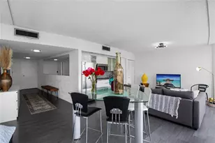 900 Bay Dr, Miami Beach, FL 33141 - Photo 6