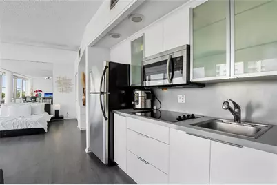 900 Bay Drive #303, Miami Beach, FL 33141 - Photo 8