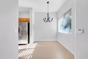 3500 Oaks Clubhouse Dr, Pompano Beach, FL 33069 - Photo 4