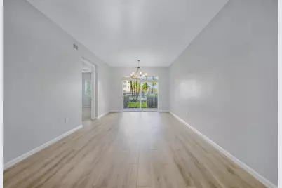 3500 Oaks Clubhouse Drive #102, Pompano Beach, FL 33069 - Photo 6