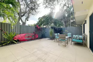 1700 Embassy Dr, West Palm Beach, FL 33401 - Photo 12